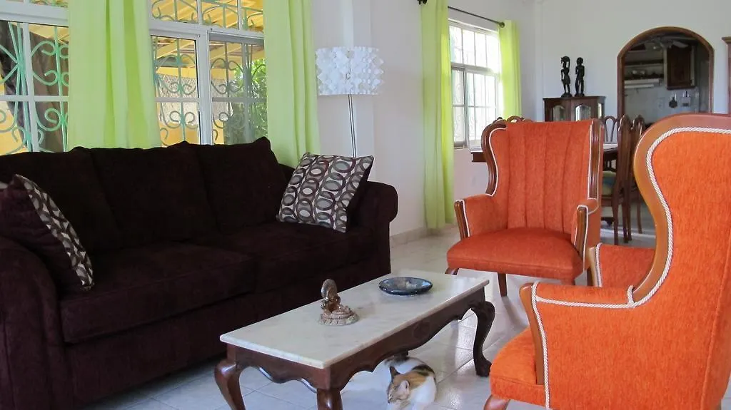 Guest house Posada Nativa Miss Nova San Andres