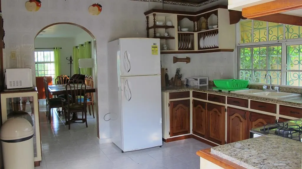 Posada Nativa Miss Nova San Andrés